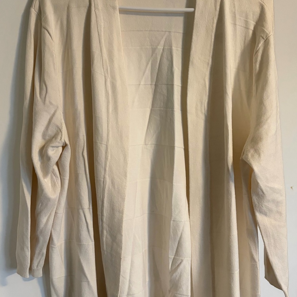 Basic Editions Women’s Cream Cardigan Sweater